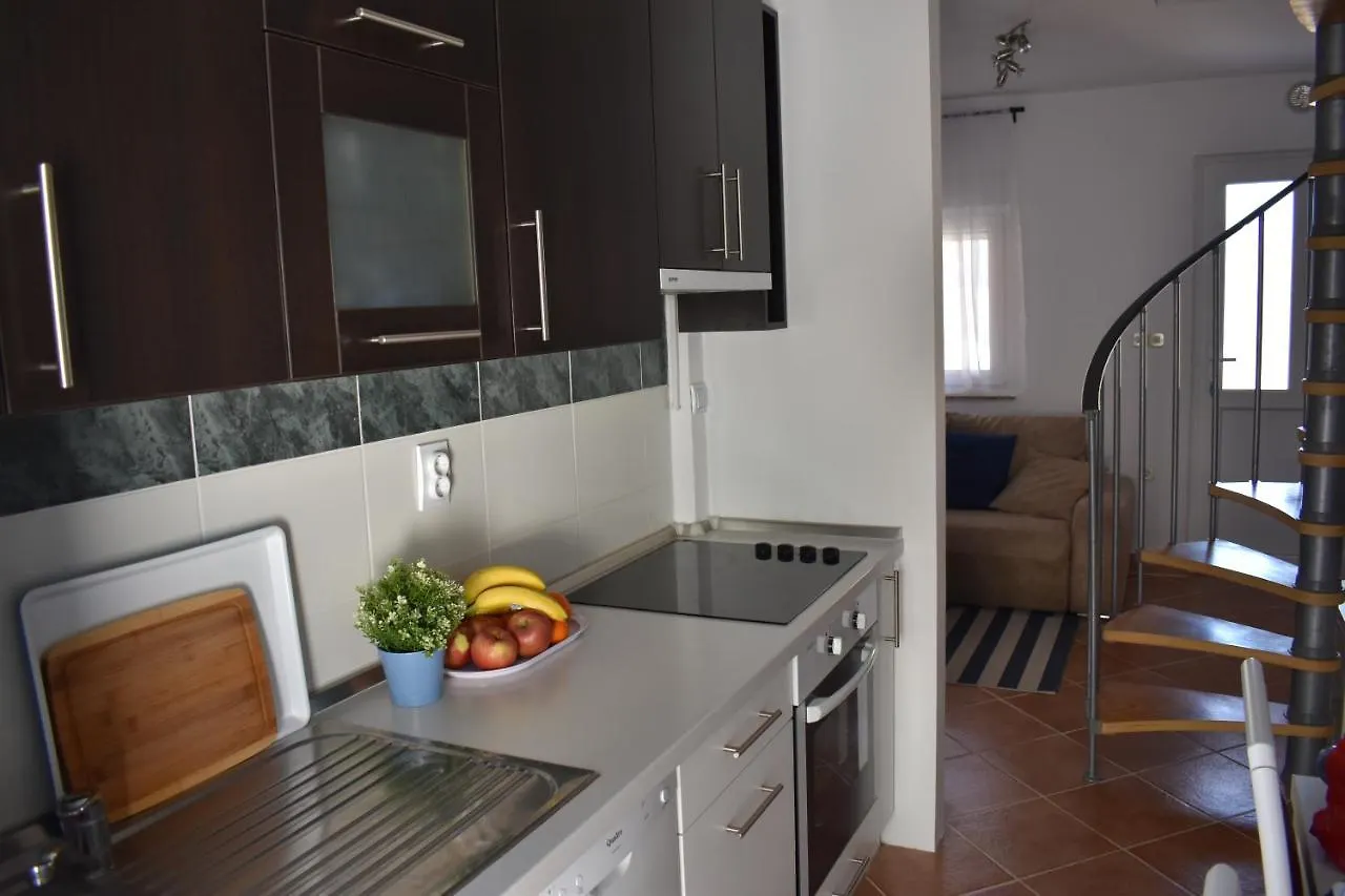 Holiday House Matej Vir