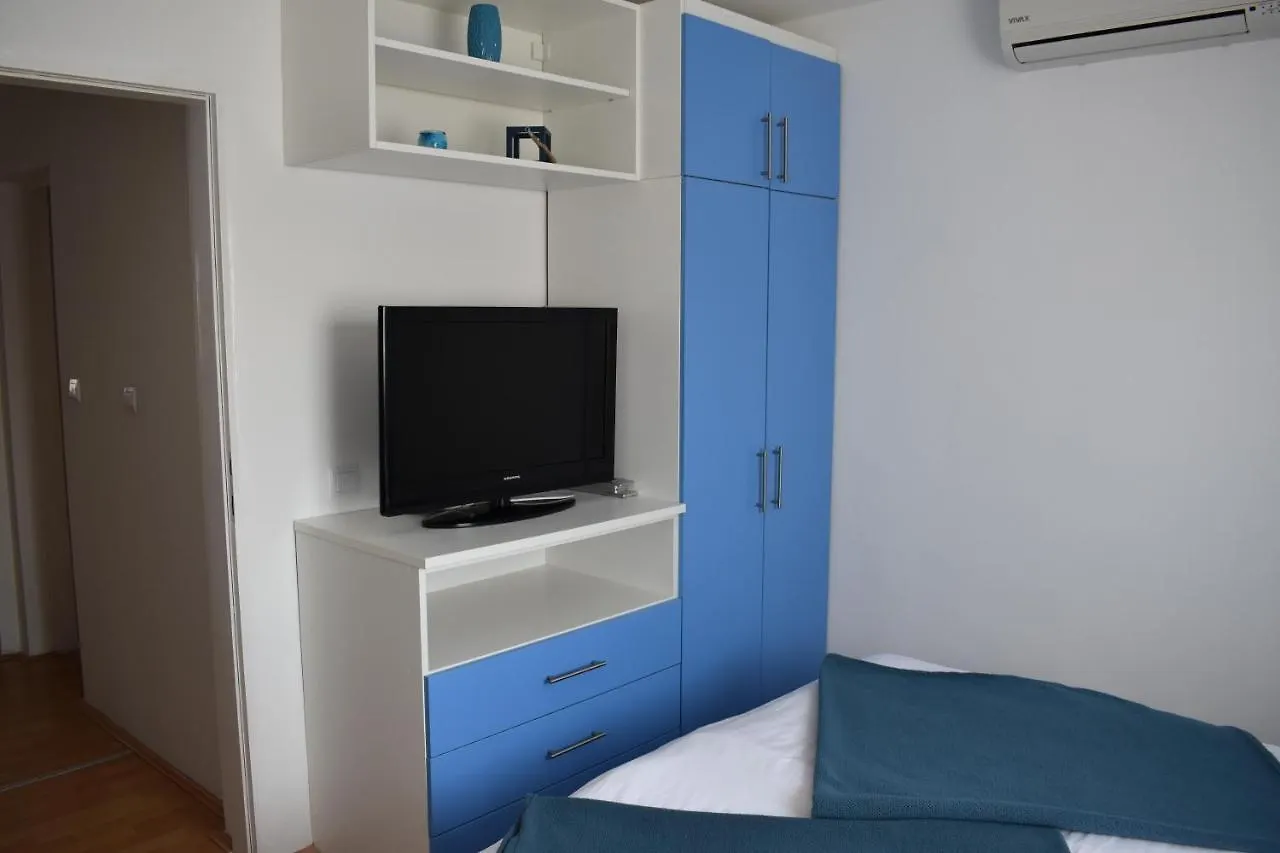 Holiday home Holiday House Matej Vir